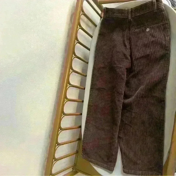 Vintage 100% cotton corduroy boy wide leg pleated brown pants size 8 no flaws - Picture 3 of 4